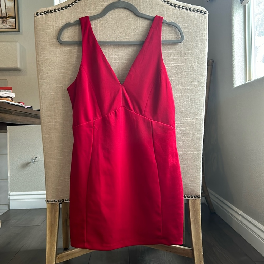 LULUS bold red v neck mini dress. Hot asf!